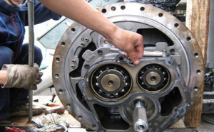 開深夜福利电影後全屋空氣就很幹燥，並且帶有氣味該怎麽辦？